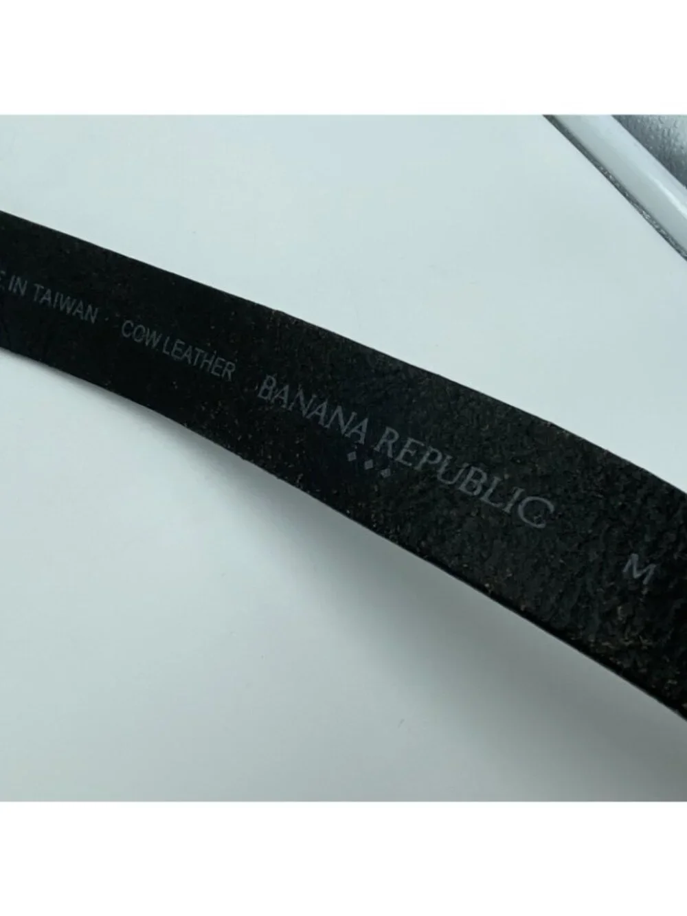 Banana Republic Black Cow Leather Belt Men's M Brass Buckle 39